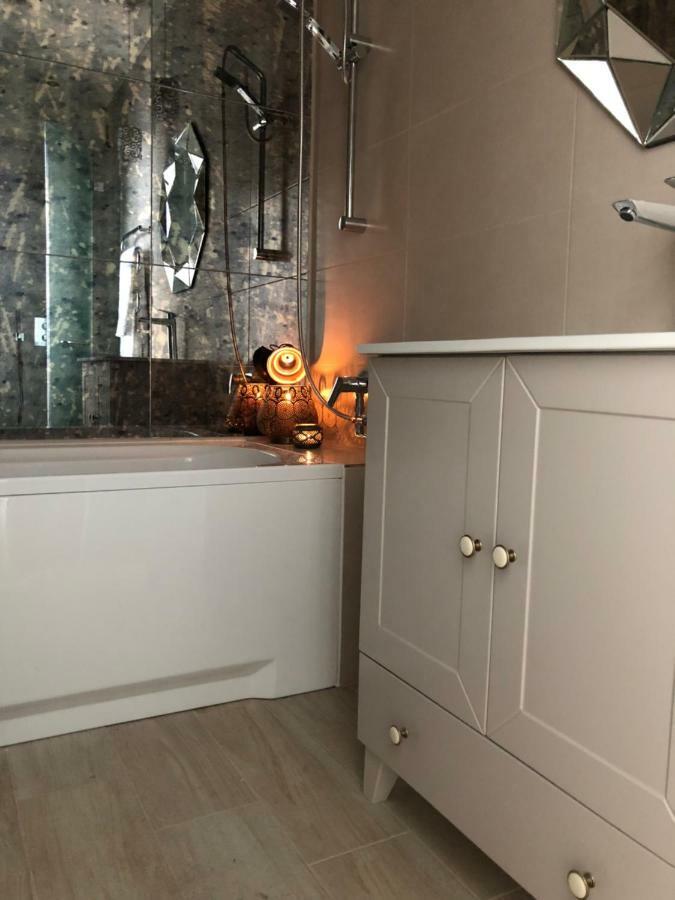 Stylish Old Town Apartment ريغا المظهر الخارجي الصورة